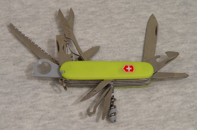 Victorinox Woodsman